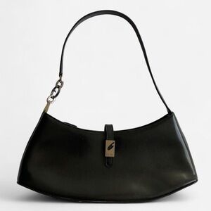 Guess vintage Y2K black patent faux leather shoulder bag